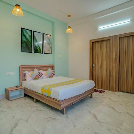 Oyo 79233 Hotel Hive Stays Kochi Extérieur photo