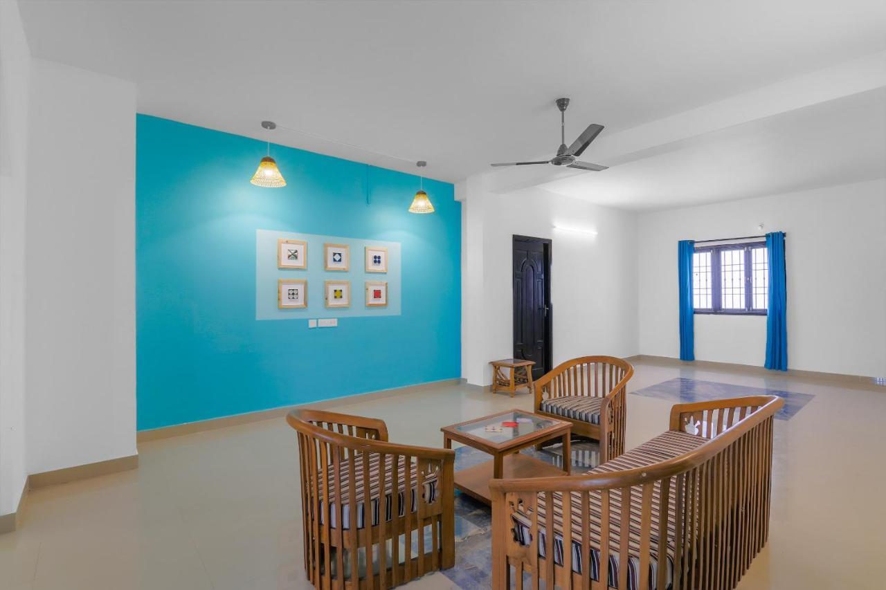 Oyo 79233 Hotel Hive Stays Kochi Extérieur photo